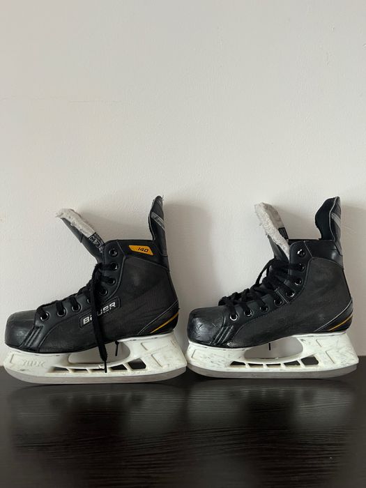 Коньки Bauer 37.5