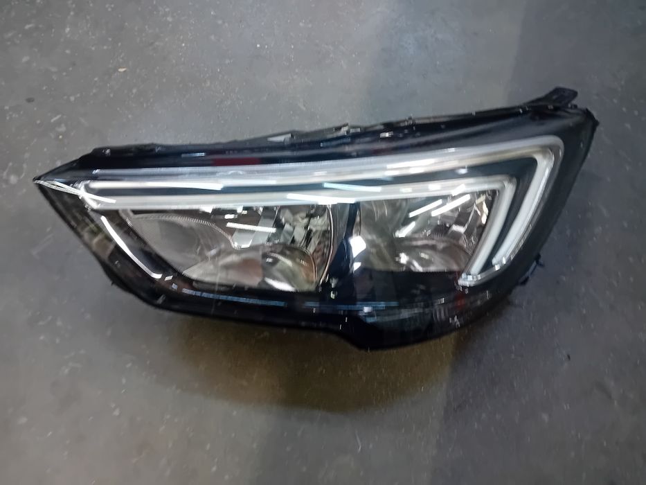 Far stanga Opel Crossland halogen