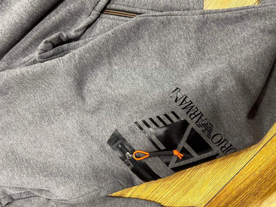 НОВ Мъжки екип