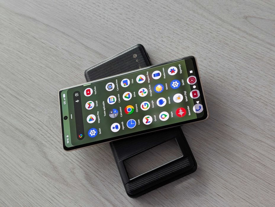 Google Pixel 7 Pro 128GB 12gb Android 17 + Folie + Husa + Cablu 50 megapixeli