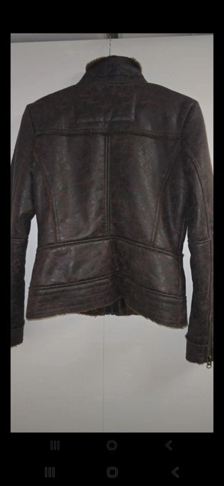 Geaca scurta stil cojoc Zara