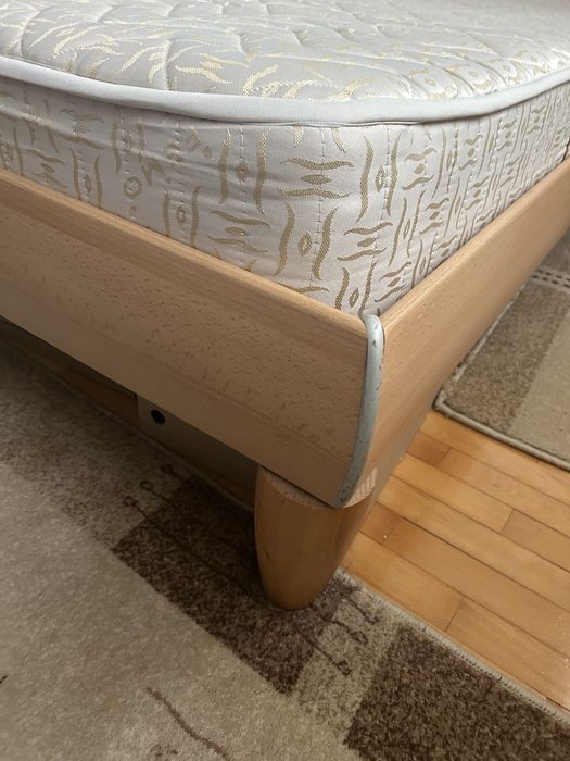 Легло с подматрачна  рамка и матрак