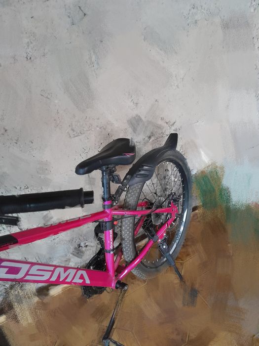 Лёгкий велосипед для прогулок и спорта