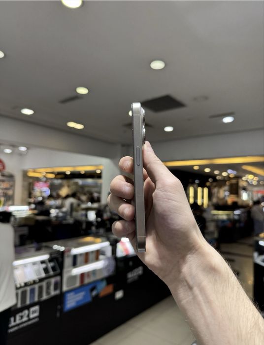 Продается iPhone 15 pro