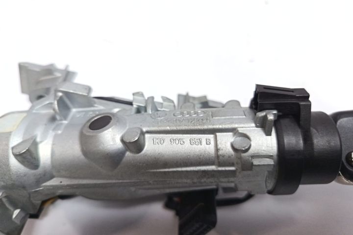 Contact cu cheie  1K0905851B Volkswagen VW Touran  seria