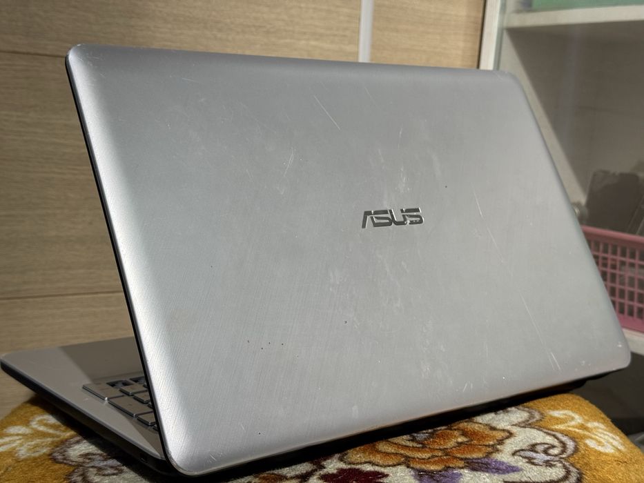 Ноутбук ASUS celeron