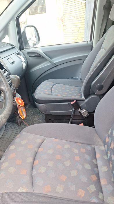 Vând autoutilitara  mercedes vito