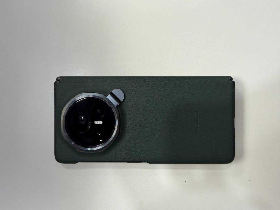 Продам Honor Magic V3