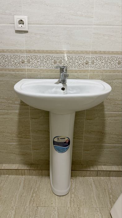 Vanna rakvina unitaz sotiladi
