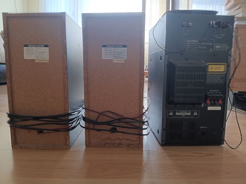 Продавам  CD уредба LG и фотоапарат Сони