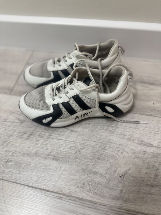 Все за 2000 листайте