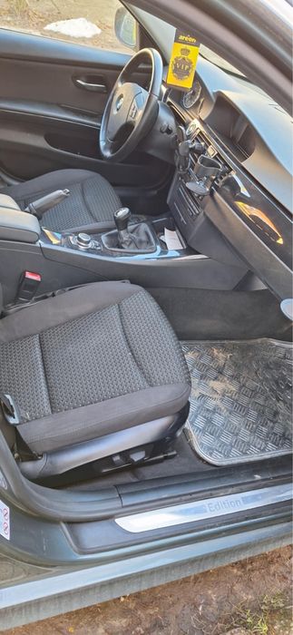 Bmw e90 320i facelift