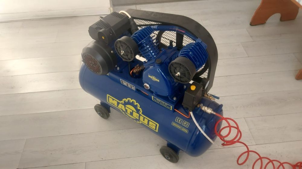 Воздушный компрессор