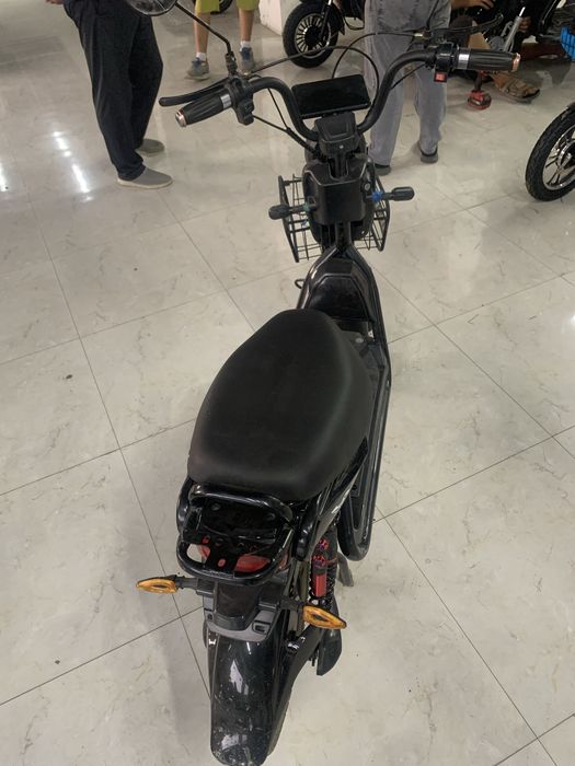 Skuter Armado motors