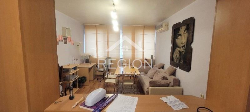 Дава се под наем Двустаен апартамент в Варна, Чайка - 60 кв.м за 433.5 € - Снимка #1