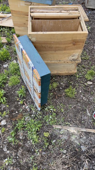 Продавам кошер за пчели