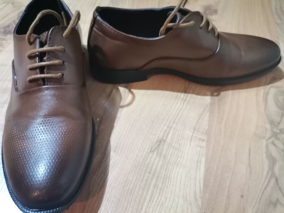 Pantofi eleganți
