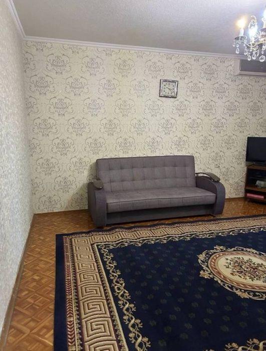 Срочно Продаётся Дархан 1/1/9 с мебелью техникой ремонт средний !