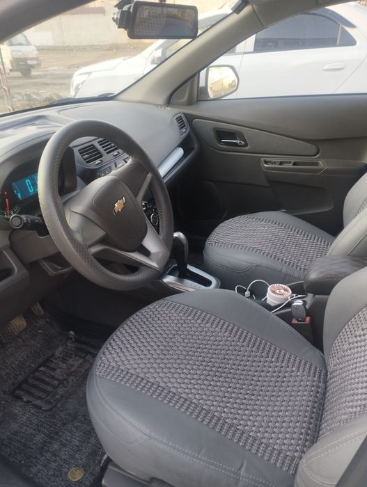 Cobalt 4 politsiya sotiladi