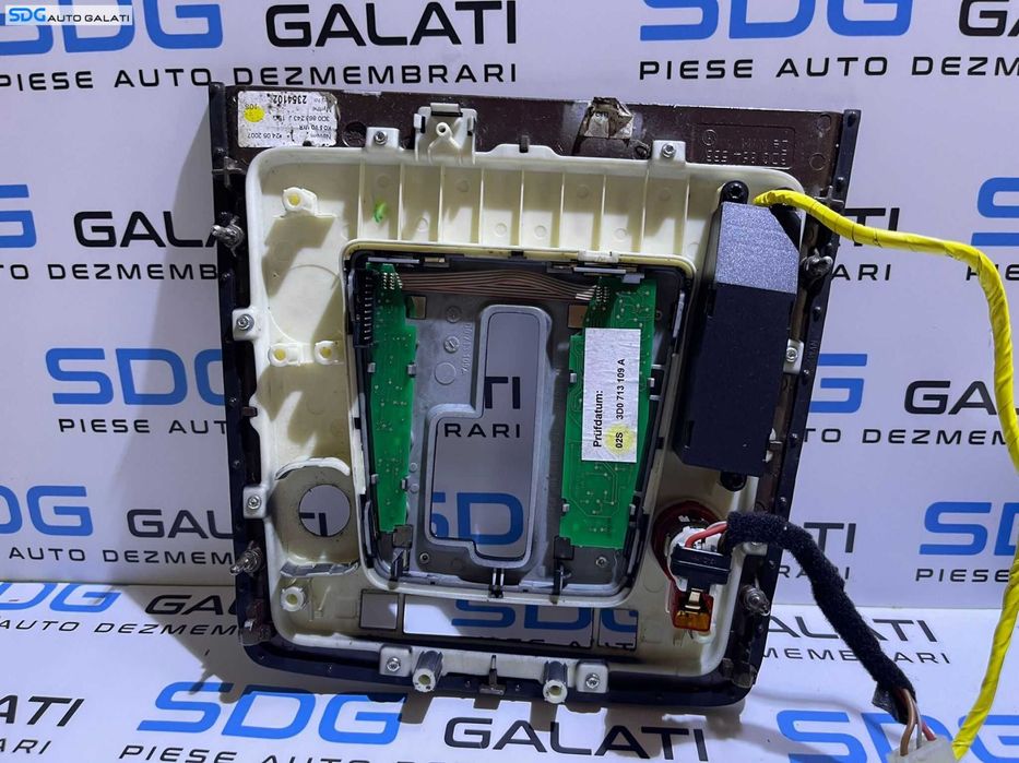 Rama Trim Consola Centrala Ornament Selector Timonerie Maneta Schimbator Viteze Volkswagen Phaeton 2002 - 2010 Cod 3D0864533 3D0863243J 3D0713109A 3D0713109A