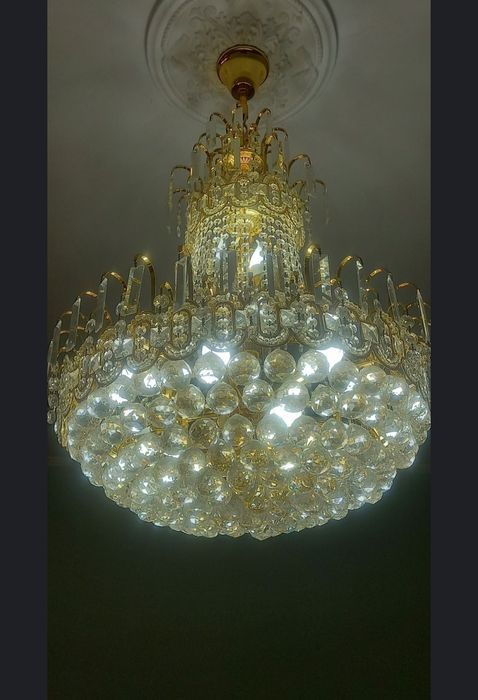 Люстра,  две одинаковые большие