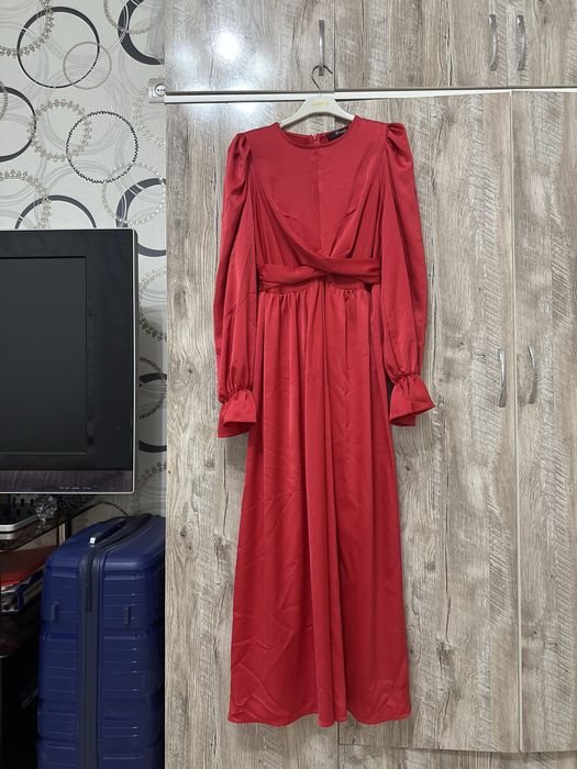 Вечерние платья