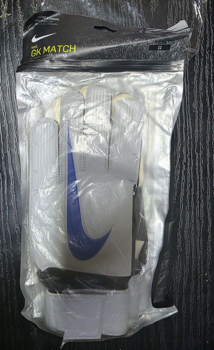 Vand manusi de portar Nike,produs Nou, sigilat, preț 89 Ron