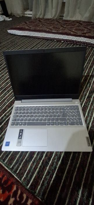 Lenovo, Intel Celeron (inside) 4/528 SSD