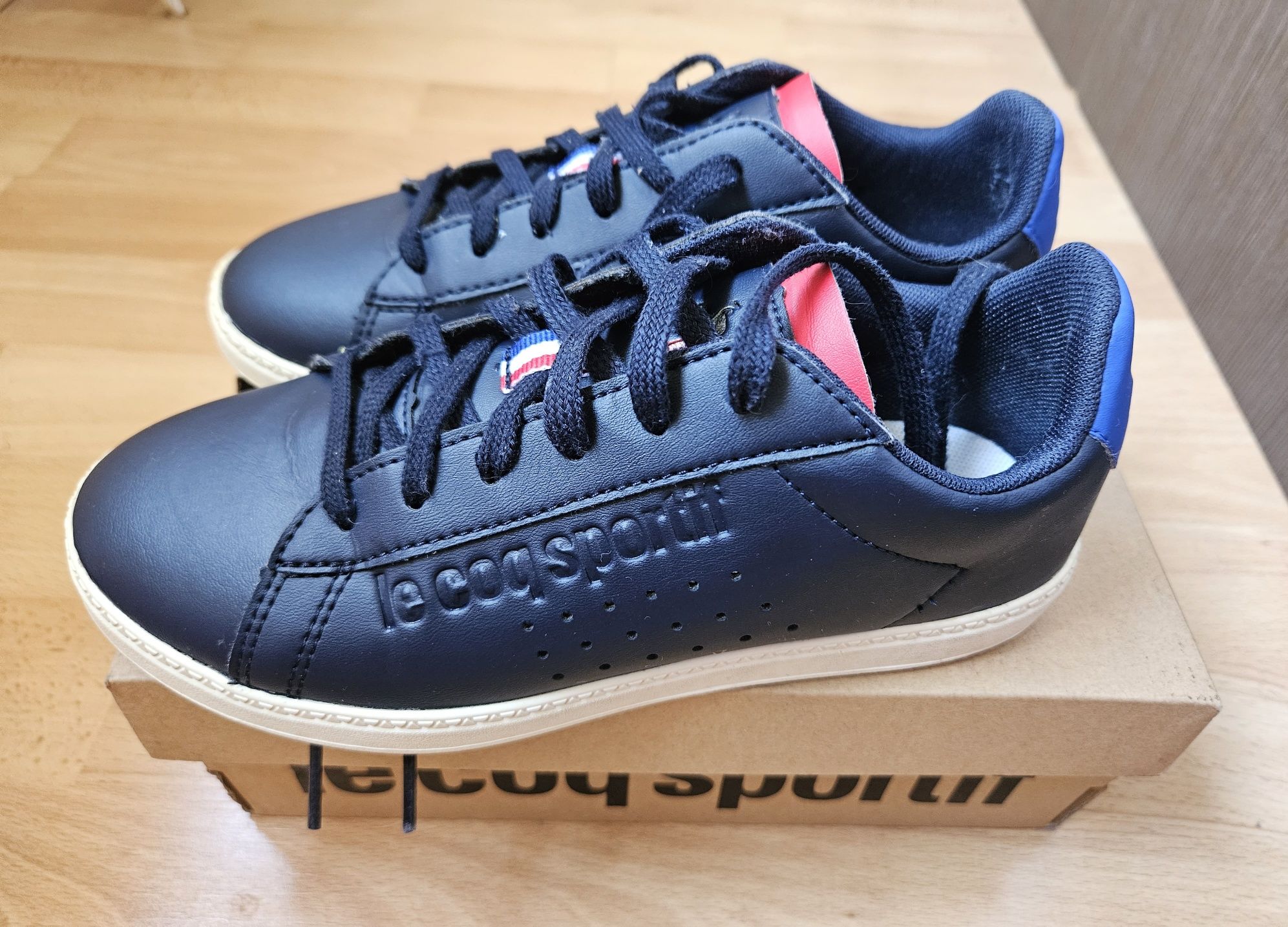 Incaltaminte Le Coq Sportif 35 Bucuresti Sectorul 5 OLX.ro