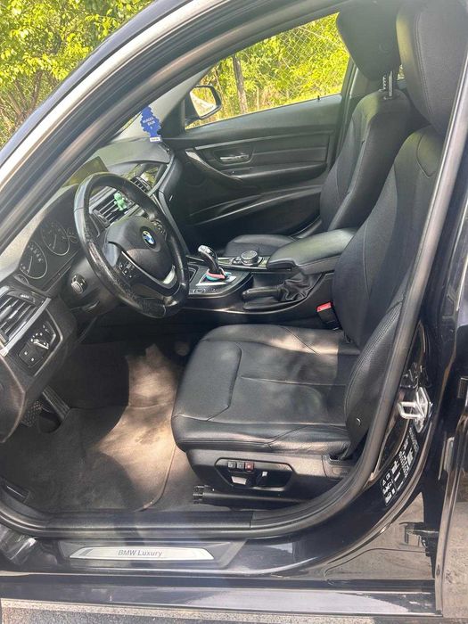 BMW F30 320d xDrive Luxury Line – 211.348 km, fabricatie martie 2015