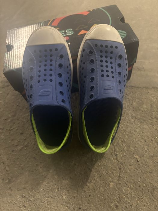 Papuci de cauciuc skechers marime 30