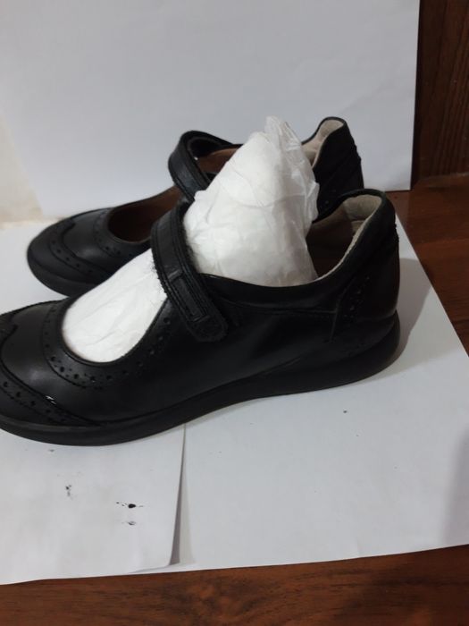 Школьные  кожанные туфли