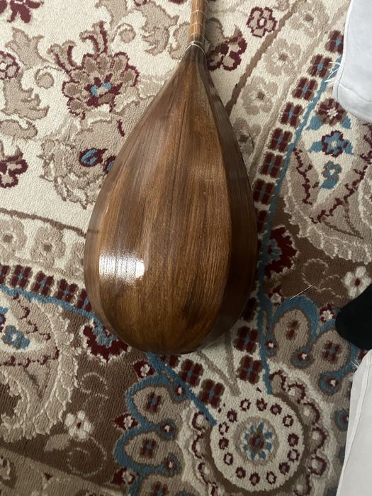 Домбыра сатылады