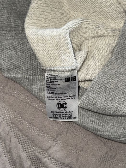 Серая толстовка Uniqlo