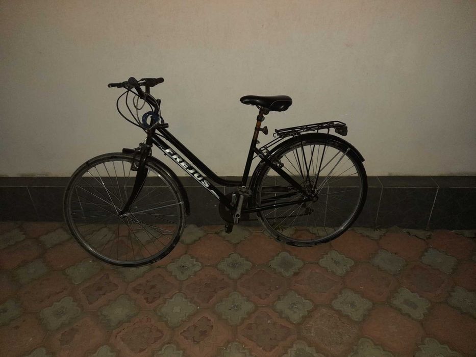 Vand bicicleta pentru adulti