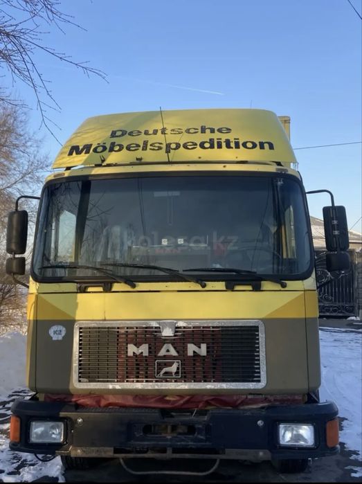Продам грузовик MAN