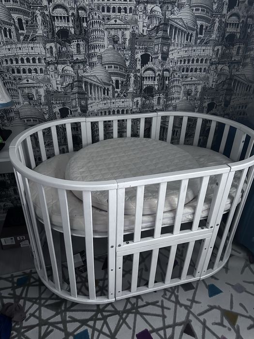 Продам манеж в хорошем состоянии