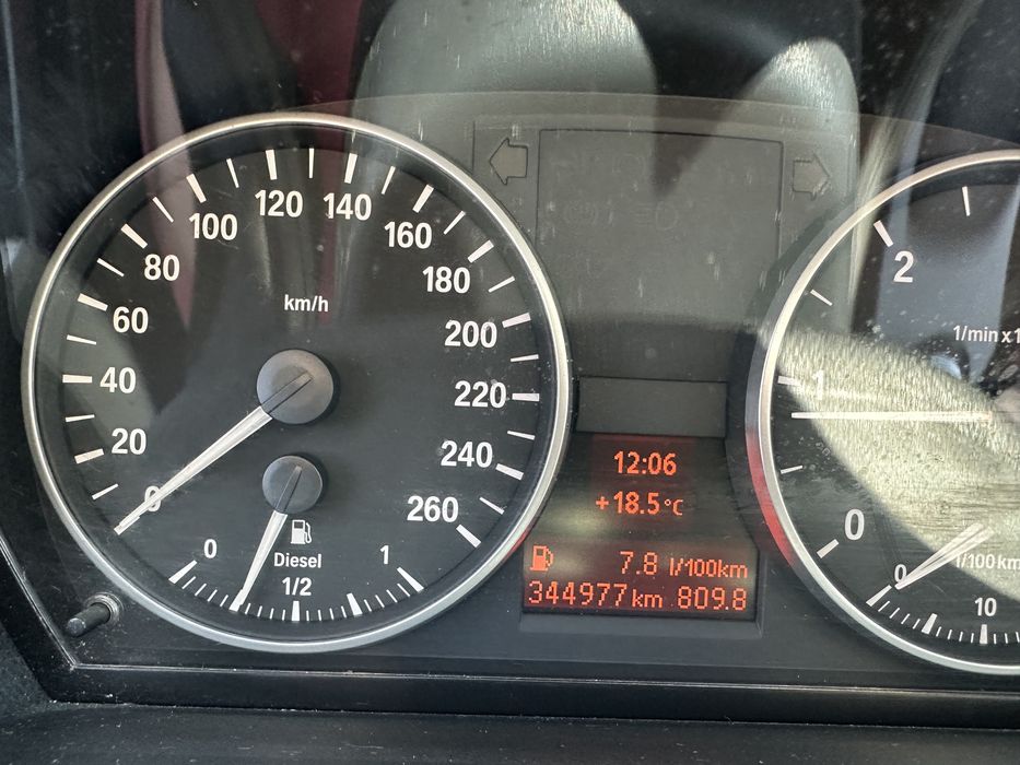 BMW Seria 3 0 — imagine 4