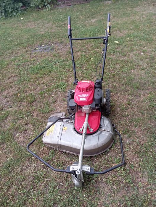 Cositoare Honda UM 536