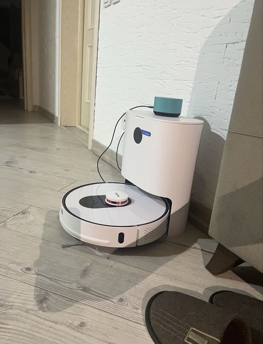 Обменяю робот пылесос