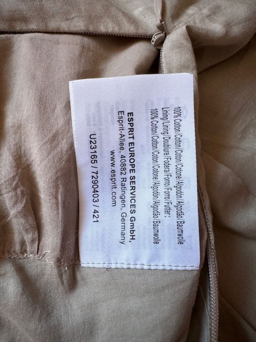 Чисто нова пола ESPRIT