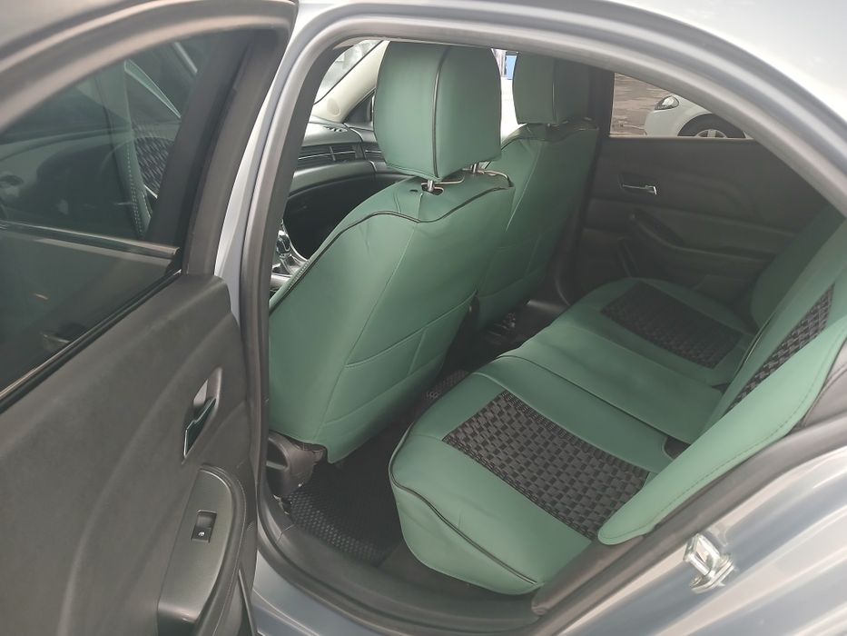 Chevrolet Malibu 2 pozitsiya.