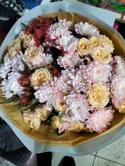 Продам цветы. Свежие 5000 тг недорого