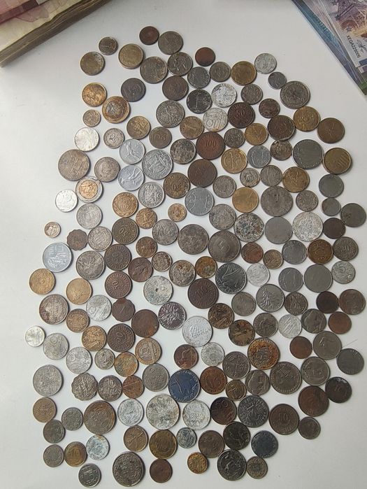 Monete din toata lumea