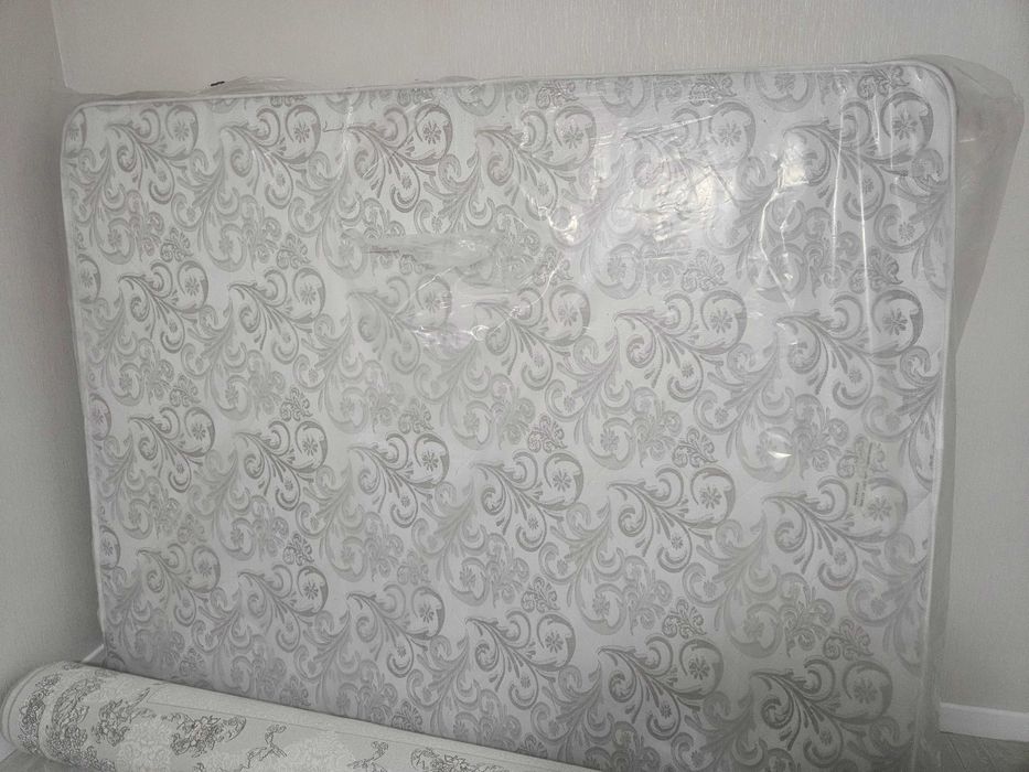 Матрас для двухспальной кровати