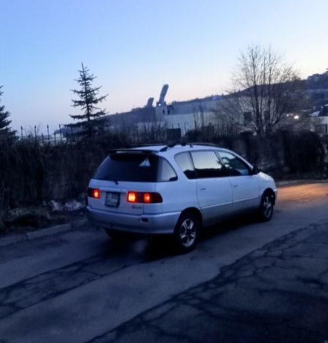 Тойота ипсум сатылады.