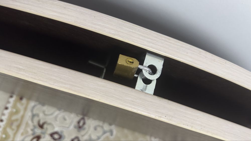 Продам круглый  стол