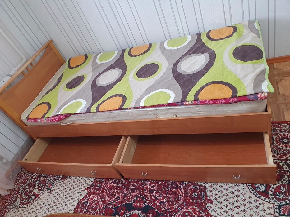 Продам кровать в хорошем состоянии