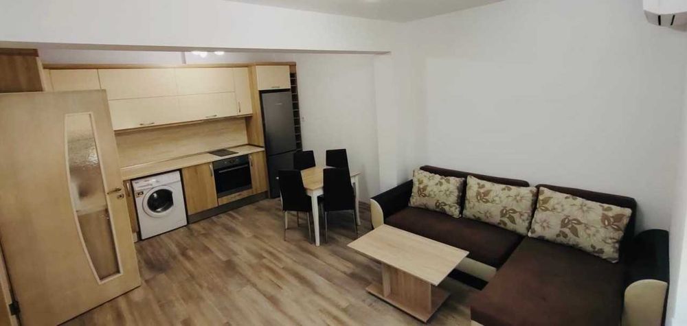 Двустаен Апартамент във Въстанически