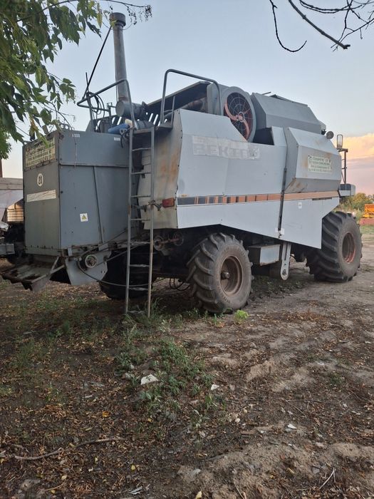 Комбайн Вектор 410